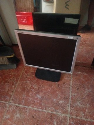 Monitor AOC Plata y Negro