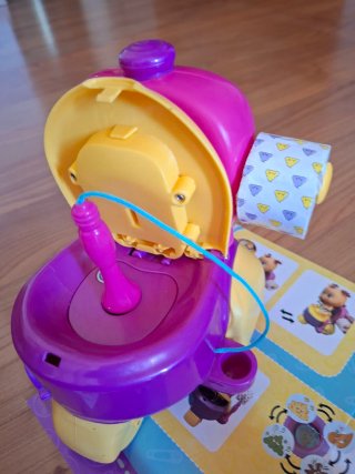 The Bellies Potty Car + Mini Bobby Boo