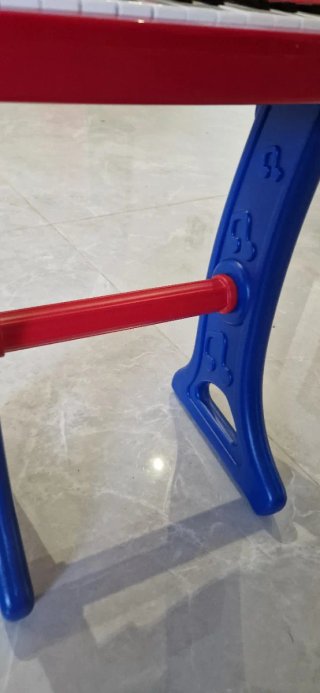 Piano infantil con soporte