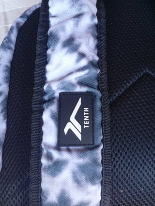 Mochila TENTH escolar,compartimento para  portátil