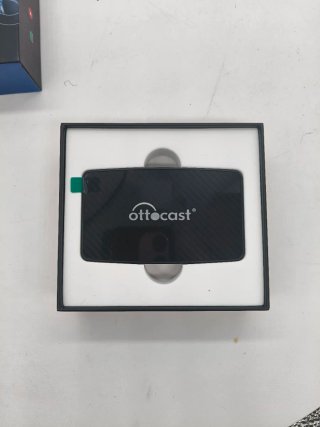 Ottocast Play2Video Pro Multimedia Adapter