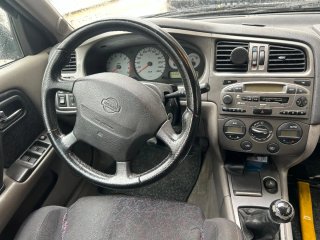 Nissan Primera 2000