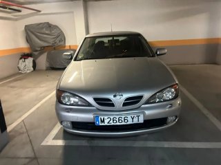 Nissan Primera 2000