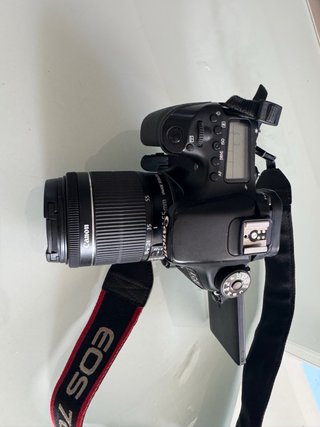 Canon EOS 70D + Objetivo 18-55mm + Funda