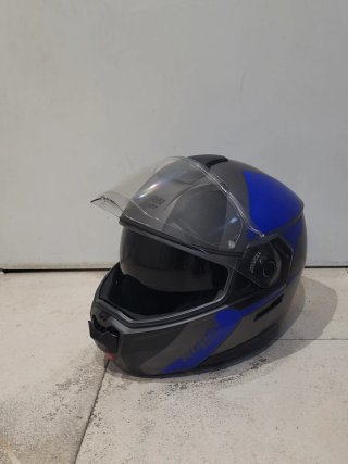 Casco de moto modular gris y azul. NOLAN N90-3.