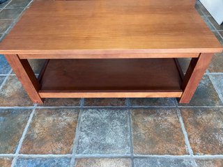 Mesa de centro de madera