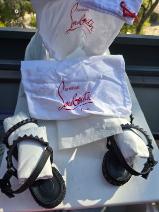 Sandalias Christian Louboutin Talla 39