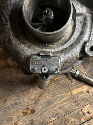 Turbo y colectores K03 1.8t AUM