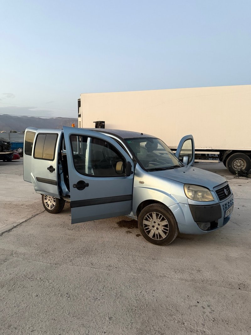 FIAT Doblò 2007 - foto 1