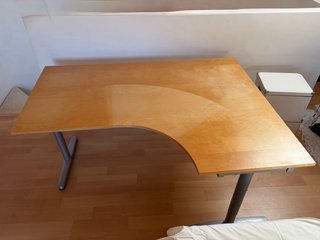 Escritorio Esquina IKEA Madera y Plástico