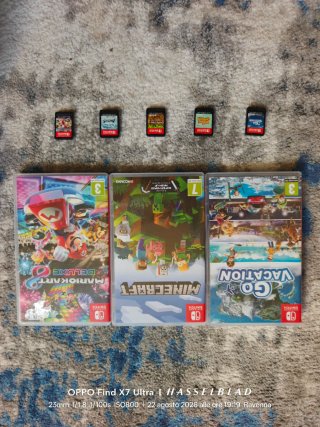 Nintendo Switch + 5 Giochi + tanti Accessori