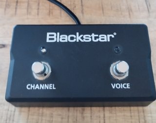 Amplificador a válvulas Blackstar HT5R MKII