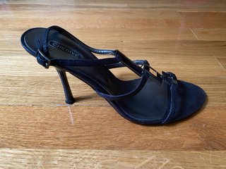 ¡Chollo! Sandalias Tacón Fino Chedivè Negras