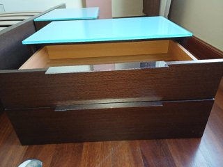 2 Mesitas de Noche Madera y Cristal