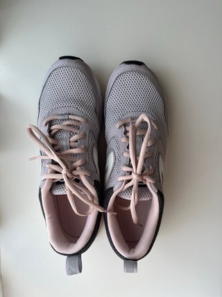 Zapatillas deportivas mujer grises y rosas