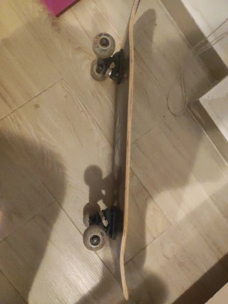 Skate RAM con diseño de reloj de arena