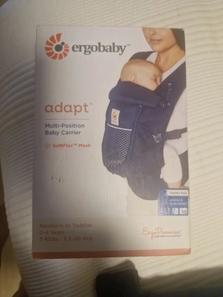 Mochila portabebés Ergobaby Adapt azul marino