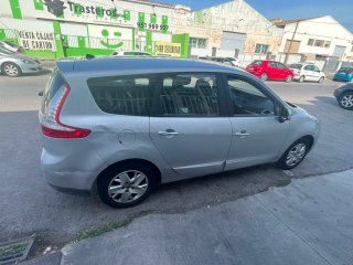 Renault Grand Scenic 2012
