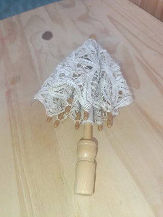 Mini sombrilla vintage encaje para muñecas