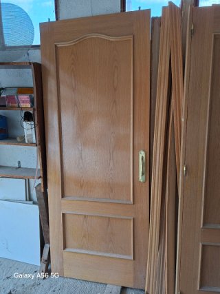 3 Puerta madera maciza
