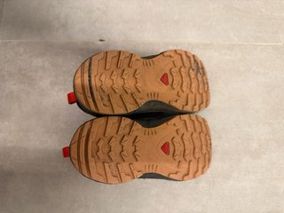 Botas Salomon Montaña Niño Talla 28