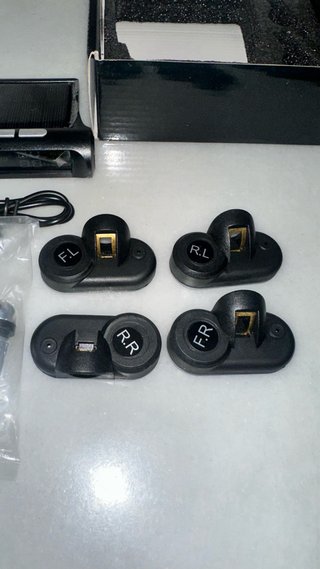 4 Sensores TPMS Universal (Presión y temperatura)