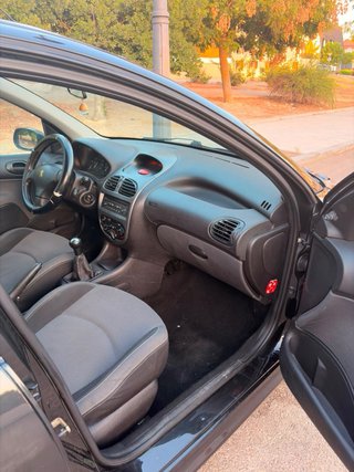 Peugeot 206 1.4 gasolina 2006