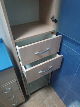 Mueble de baño alto 195cmxancho40cmx hondo 30cm