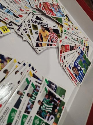 Lote más de 150 cromos LaLiga 23-24