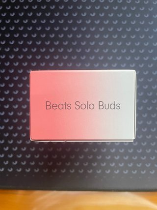 Beats Solo Buds Rojos (NUEVOS/PRECINTADOS)