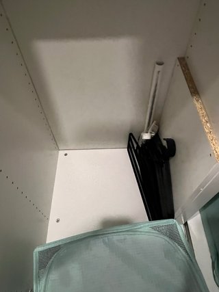 Módulo esquinero Ikea con puerta bergsbo