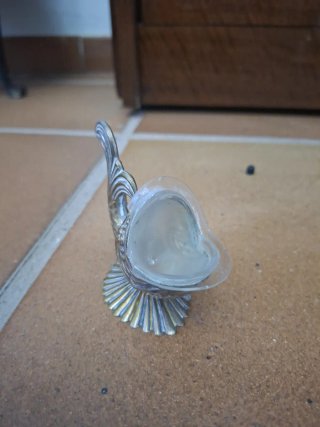 Azucarero de metal con forma de pez