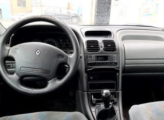 Paragolpes delantero renault laguna (b56) 1142550