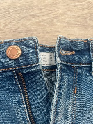 Pack 3 prendas: falda vaquera, shorts y pantalón