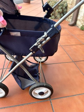 Carrito de muñecas para trillizos