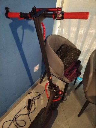 Patinete Eléctrico con Cargador