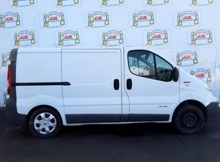 Renault 1142547 paragolpes del trafic caja cerrada