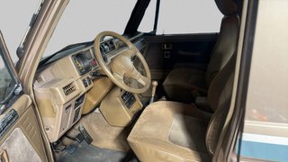 Mitsubishi Pajero 1990