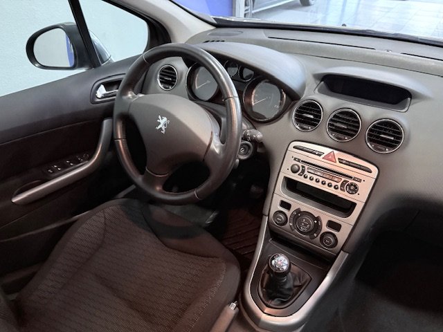 Peugeot 308 1.6 HDI Premium FAP 2009, foto 9