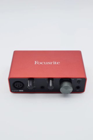 RODE NT1-A + Focusrite Scarlett Solo 3ª Gen