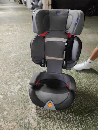 Silla de coche Chicco gris