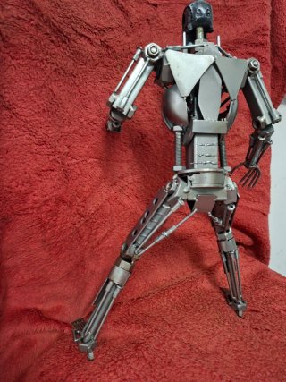 Figura Terminator T-1000 Metal