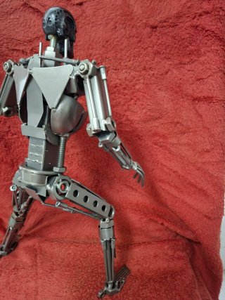 Figura Terminator T-1000 Metal