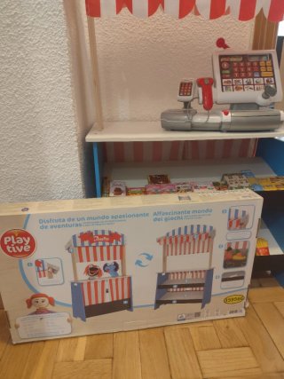 Tienda y teatro madera Lidl