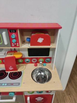 Cocinita infantil de madera con accesorios