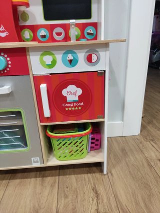 Cocinita infantil de madera con accesorios