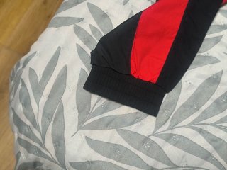Chaqueta Nike TN Vintage Negra y Roja