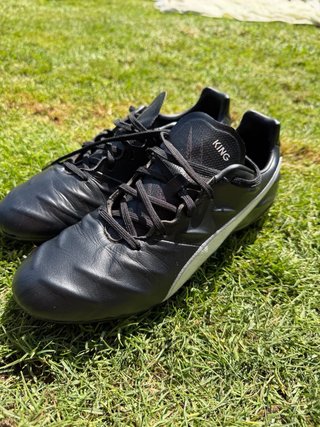 Botas de fútbol Puma King Negras