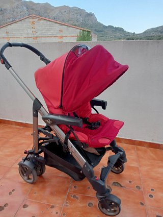 Carro de bebé rojo: capazo, maxicosi y silla