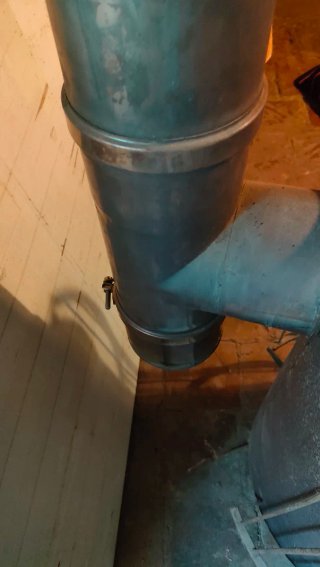 Estufa de leña con tubos